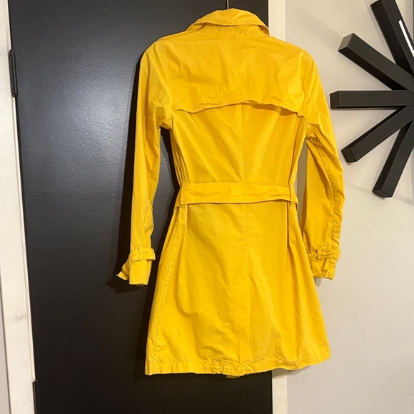 GAP Vibrant Yellow Trench Coat, EUC SZ. XS - Picture 3 of 8